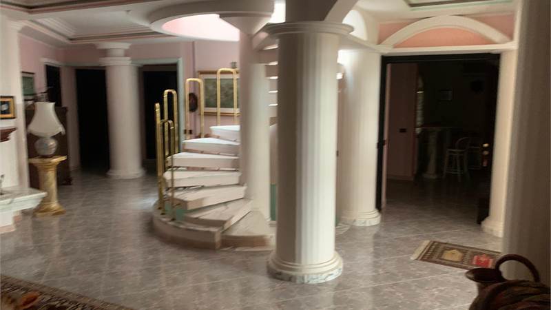 San Gavino Monreale, via Napoli, villa tre livelli